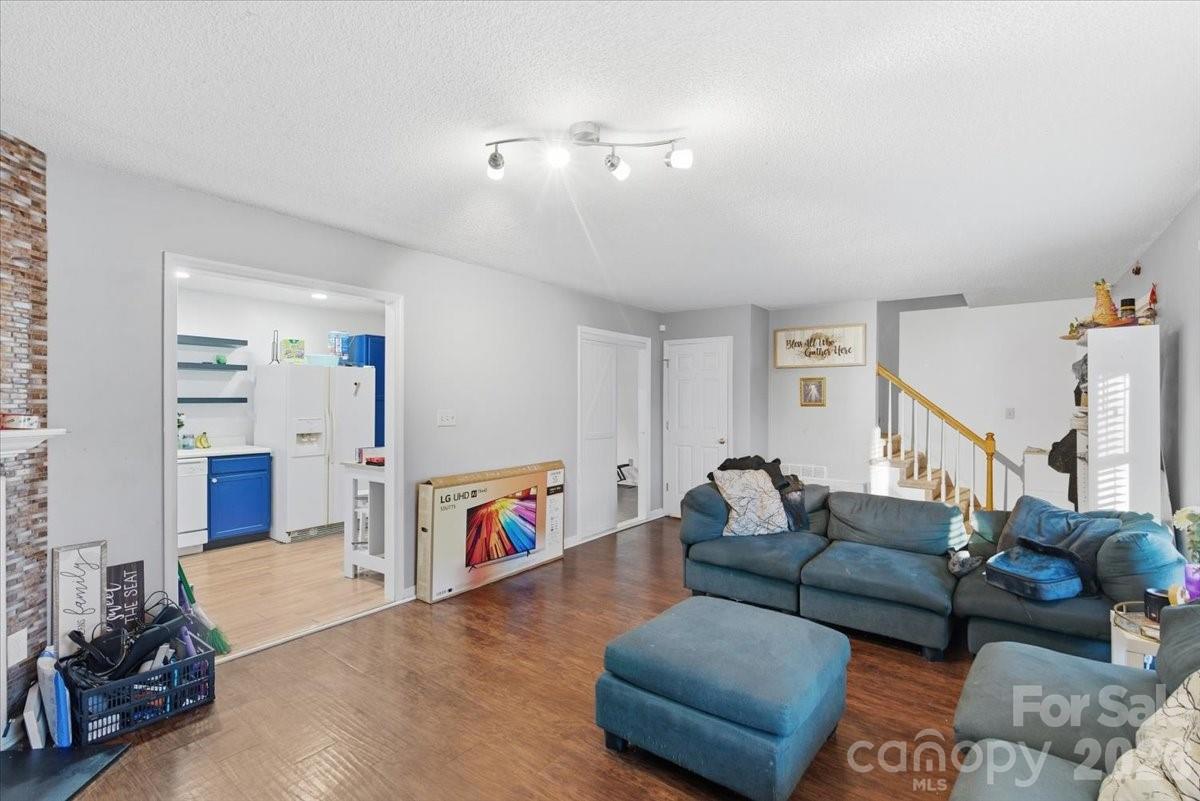 15927 Lawyers Road Matthews, NC 28104 - Photo 7 of 27