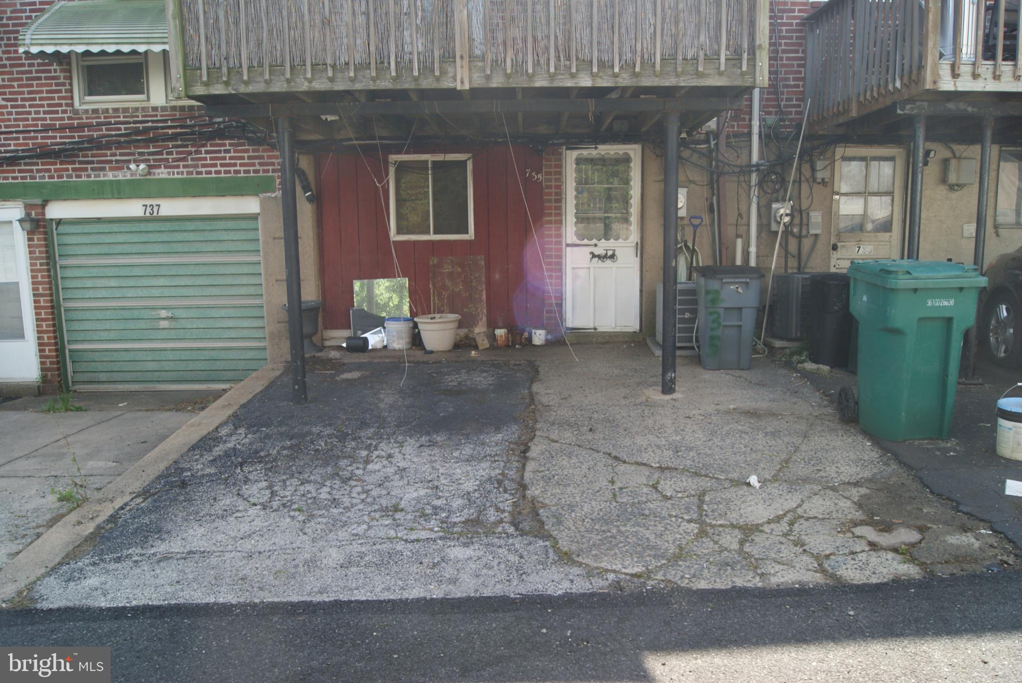 735 Grant Road Folcroft, PA 19032 - Photo 42 of 57 Urban backyard with potential charm.