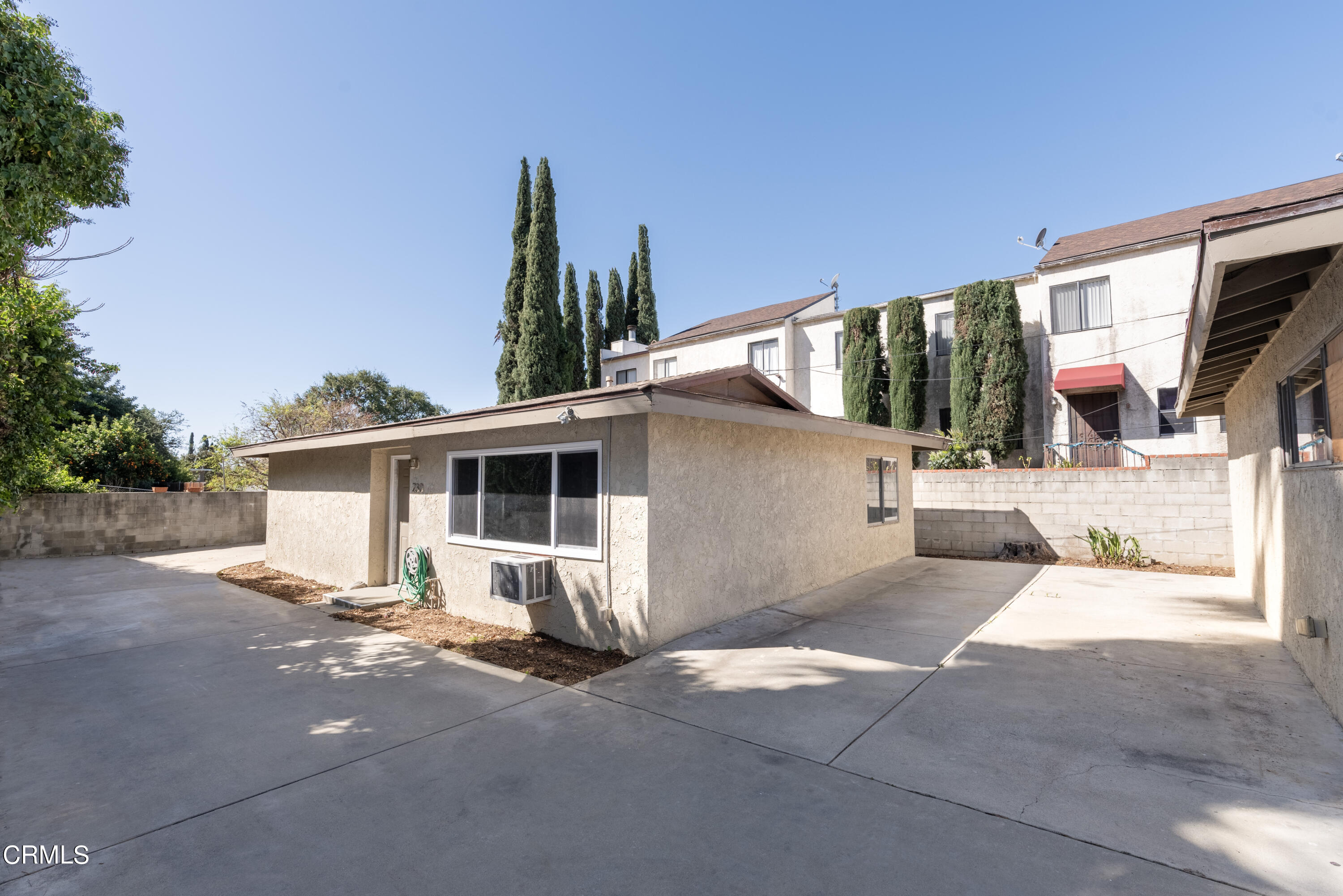 230 Pepper Street Pasadena, CA 91103 - Photo 11 of 21 228_230_Pepper_011