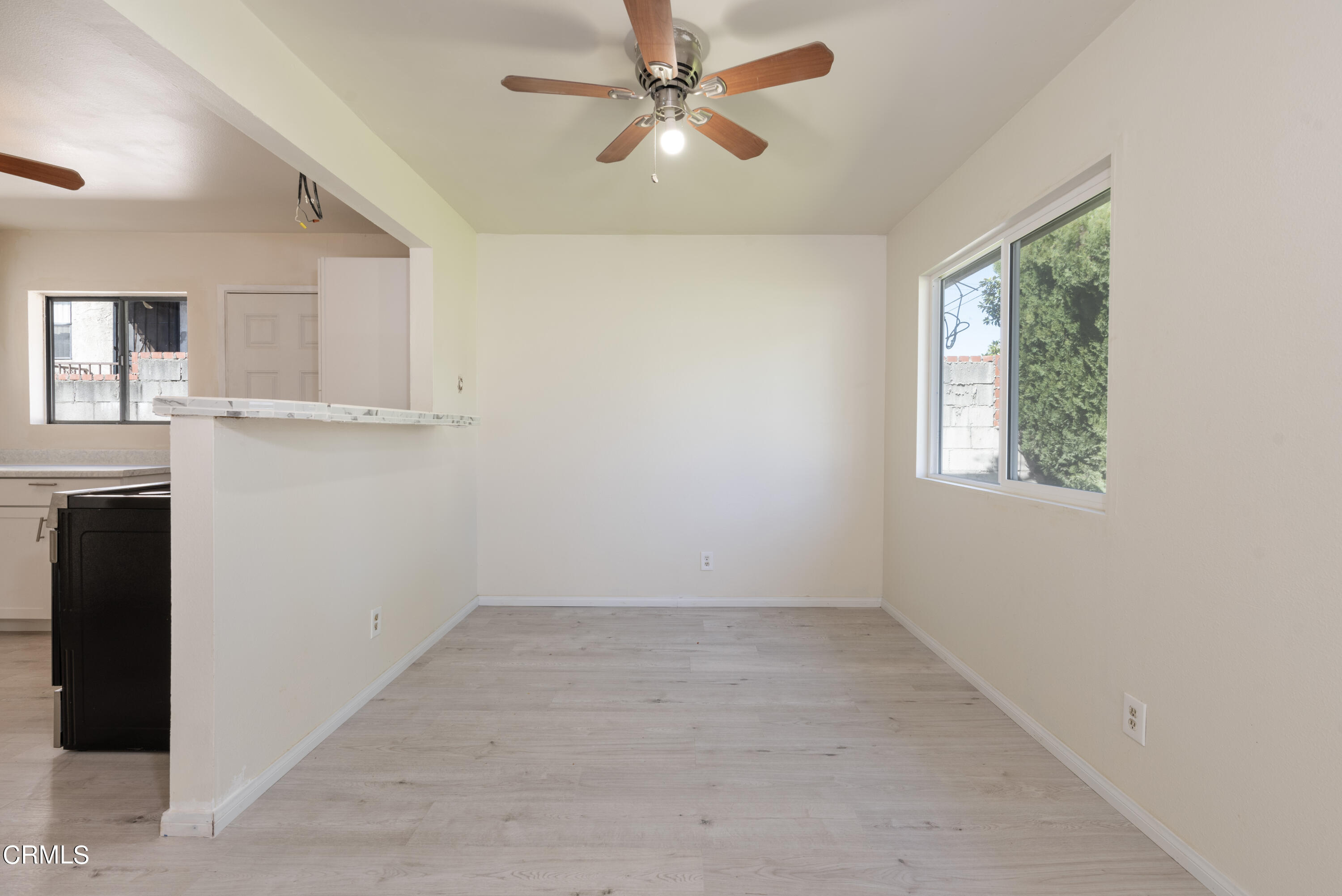 230 Pepper Street Pasadena, CA 91103 - Photo 5 of 21 228_230_Pepper_005