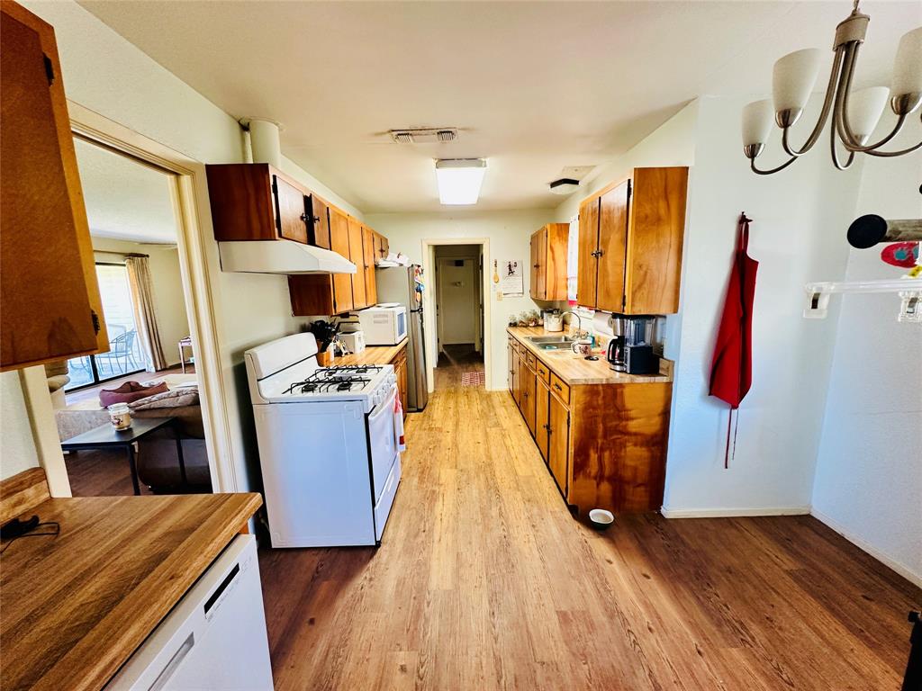 409 3rd Street Blanket, TX 76432 - Photo 7 of 40
