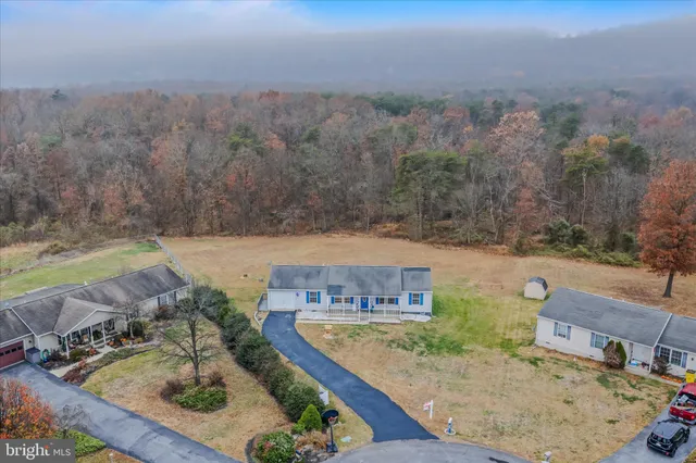 a view of outdoor space