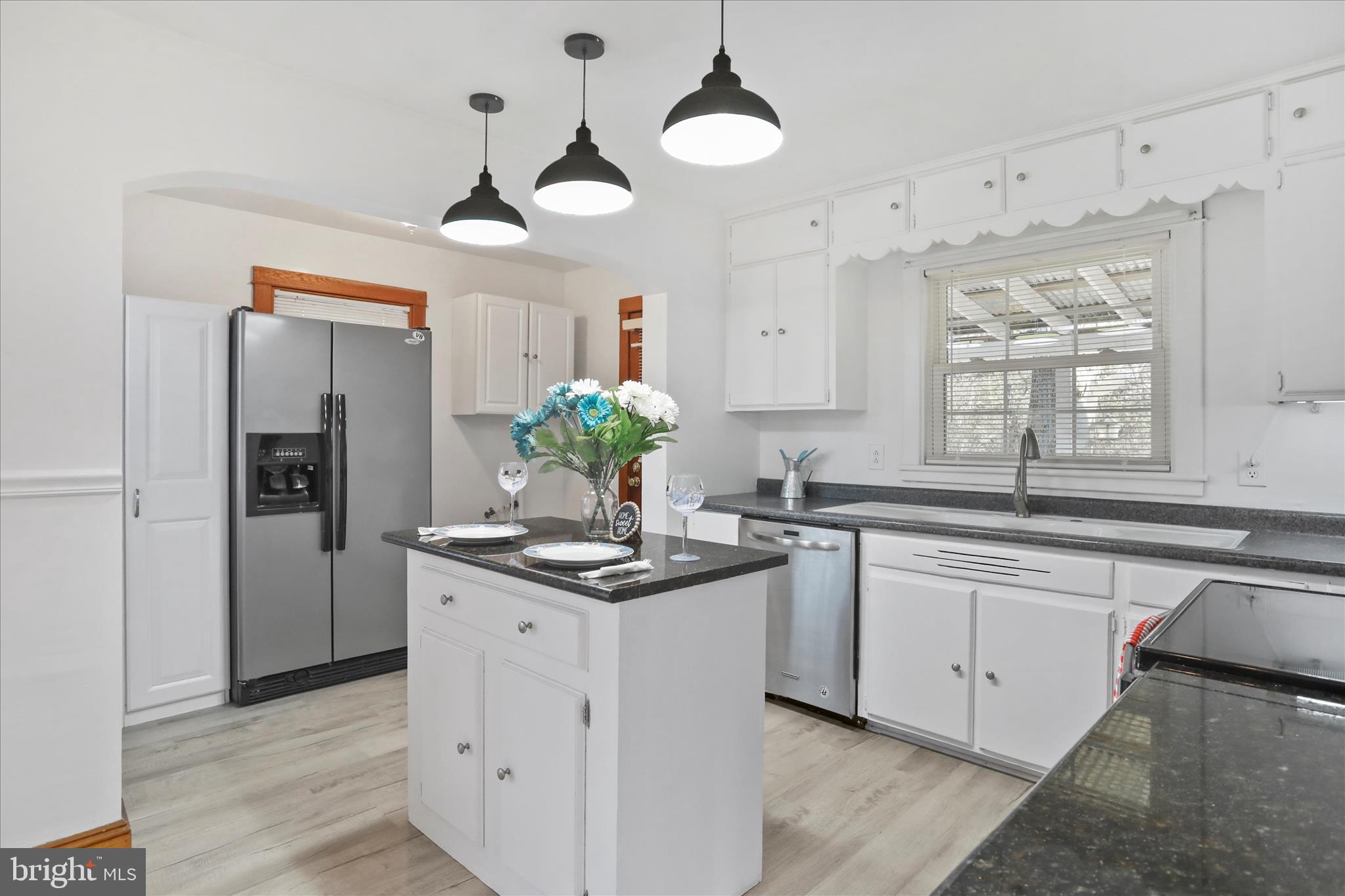 1064 Strasburg Road Front Royal, VA 22630 - Photo 9 of 48 Kitchen with new flooring and main floor laundry