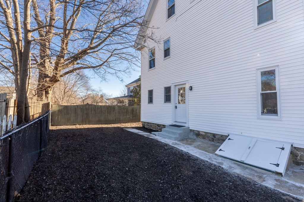 20 James Street, Unit 2 Beverly, MA 01915 - Photo 19 of 25