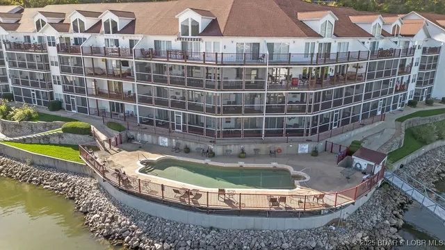 $265,000 | 768 Clearwater Drive, Unit 1A, Camdenton, MO 65020