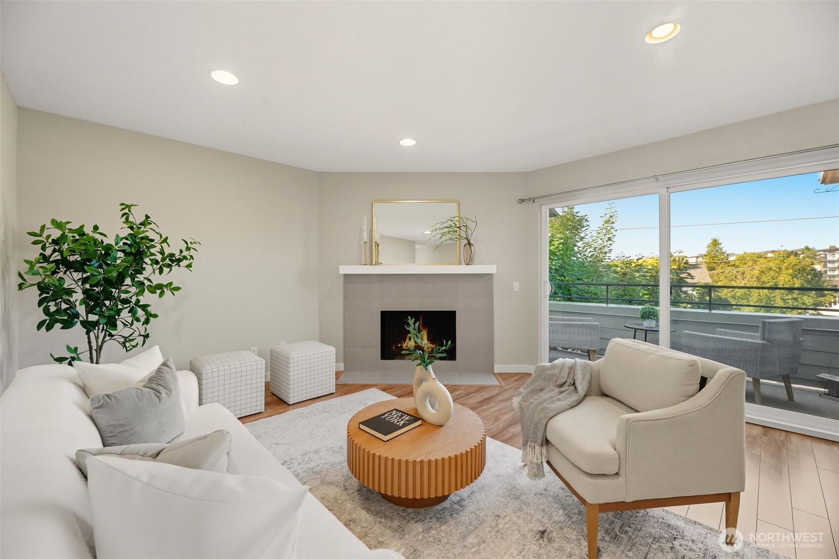 3233 Northeast 12th Street, Unit 313 Renton, WA 98056 - Photo 1 of 39 Gallery Image 1