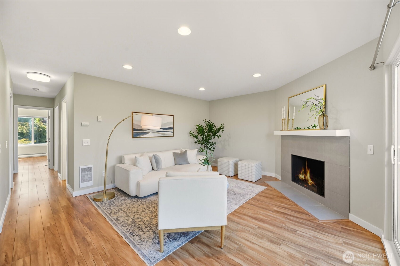 3233 Northeast 12th Street, Unit 313 Renton, WA 98056 - Photo 5 of 39 Gallery Image 5