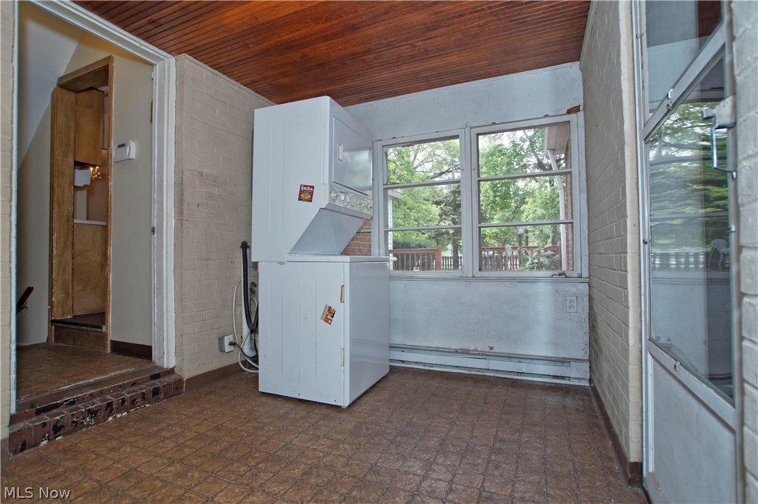 4290 West Anderson Road Cleveland, OH 44121 - Photo 12 of 24 Gallery Image 12