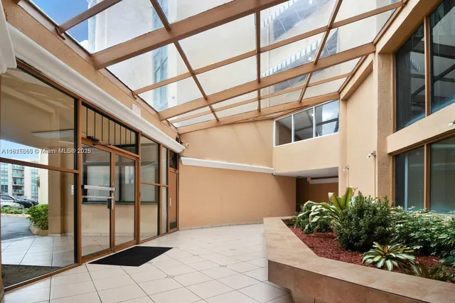 $325,000 | 2055 Southwest 122nd Avenue, Unit 509, Miami, FL 33175