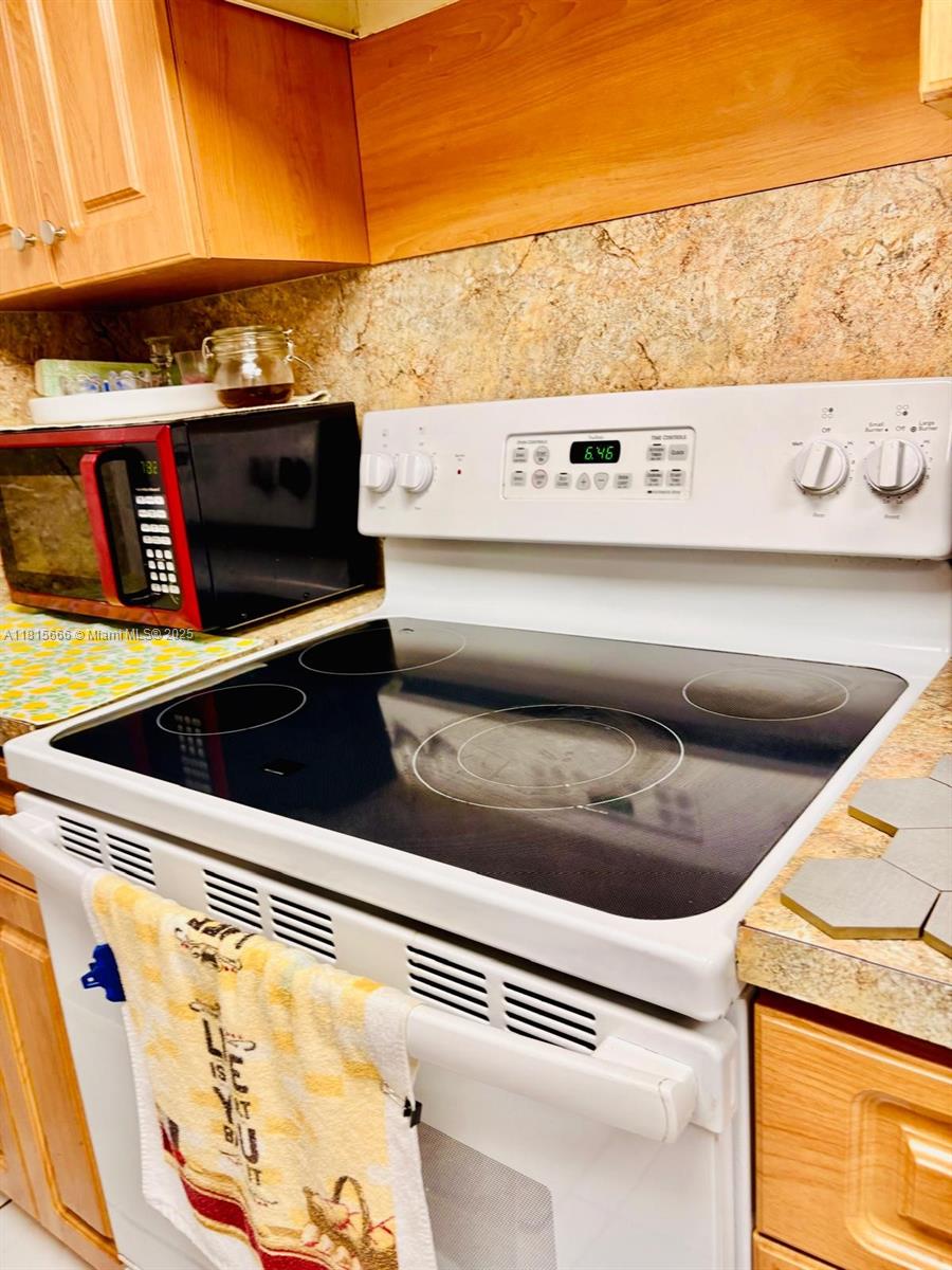 2055 Southwest 122nd Avenue, Unit 509 Miami, FL 33175 - Photo 8 of 14