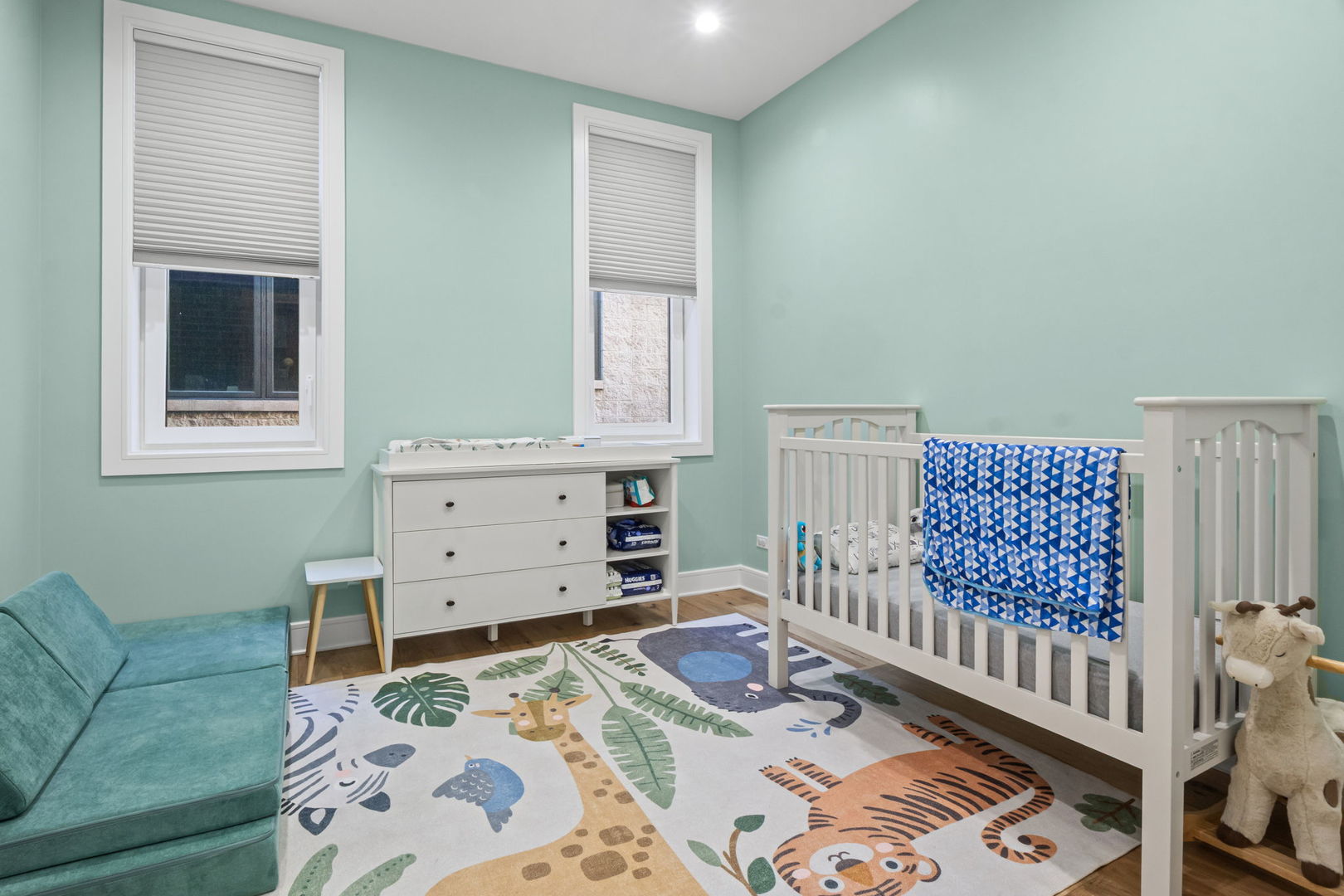 1824 West Foster Avenue, Unit 302 Chicago, IL 60640 - Photo 12 of 15