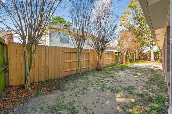 $285,000 | 19139 Long Timber Drive, Humble, TX 77346
