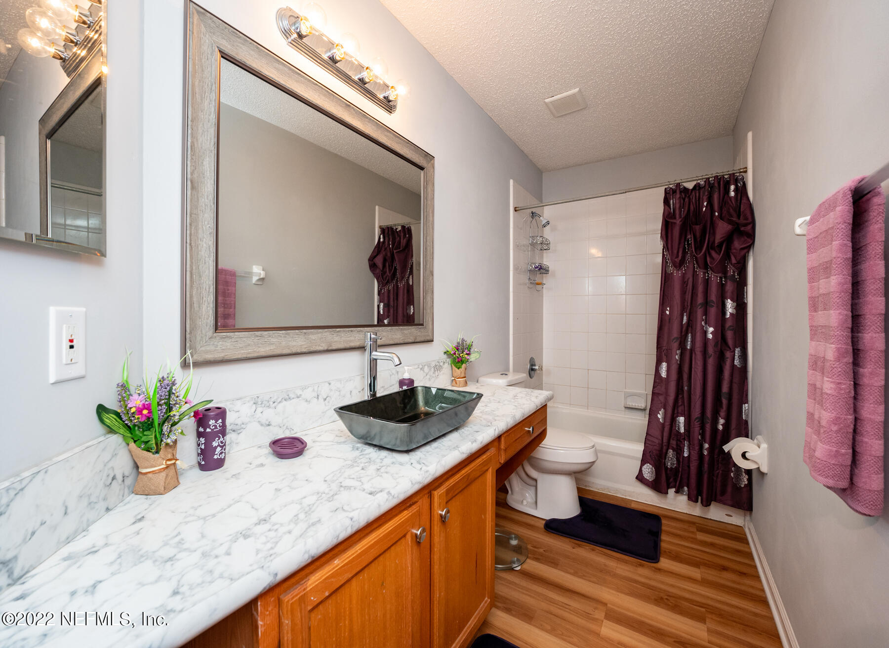 8548 Springtree Road Jacksonville, FL 32210 - Photo 19 of 28 Guest Bath