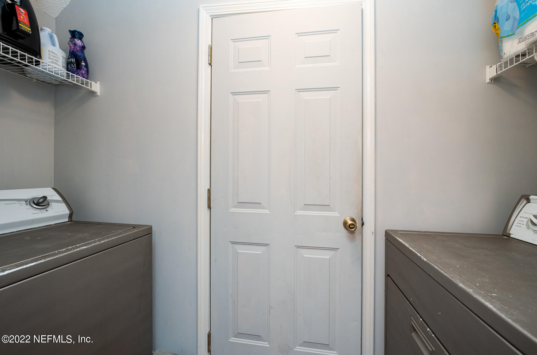 8548 Springtree Road Jacksonville, FL 32210 - Photo 9 of 28 Laundry Room
