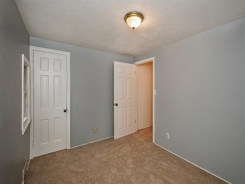 852 Middle Street Pittsburgh, PA 15212 - Photo 13 of 20