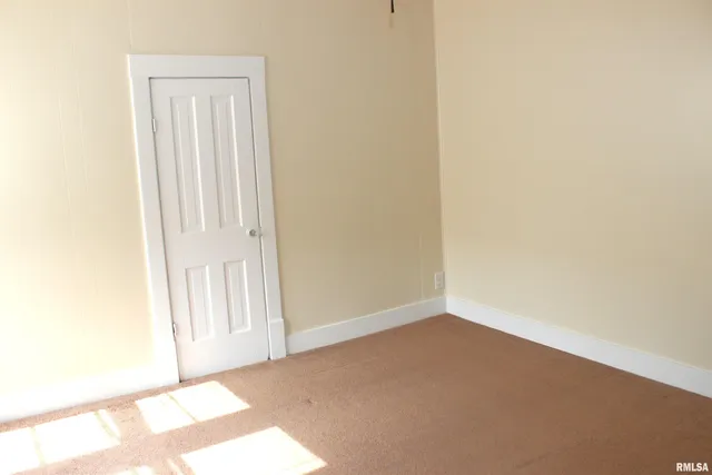 $74,900 | 103 North Swarts Street, Abingdon, IL 61410