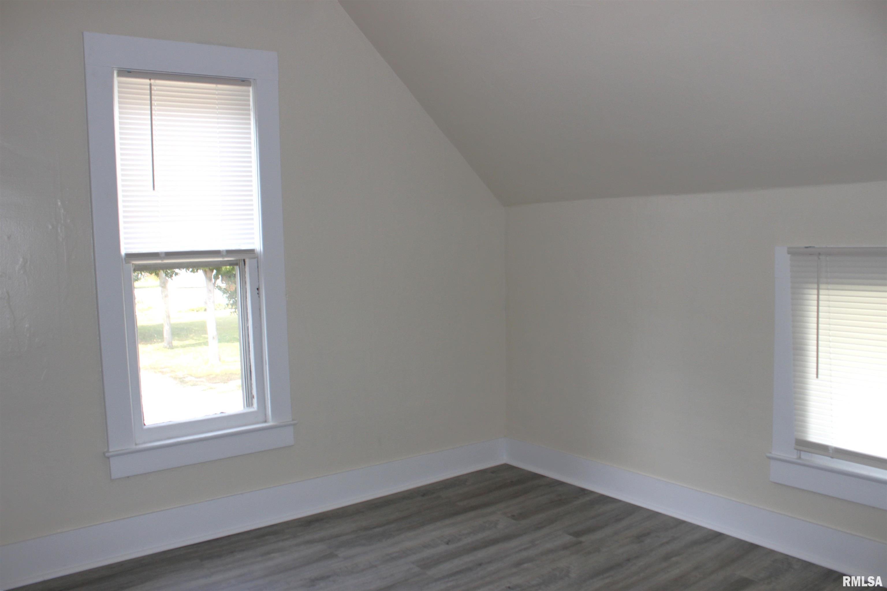 103 North Swarts Street Abingdon, IL 61410 - Photo 33 of 37