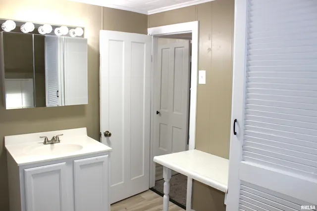 $74,900 | 103 North Swarts Street, Abingdon, IL 61410