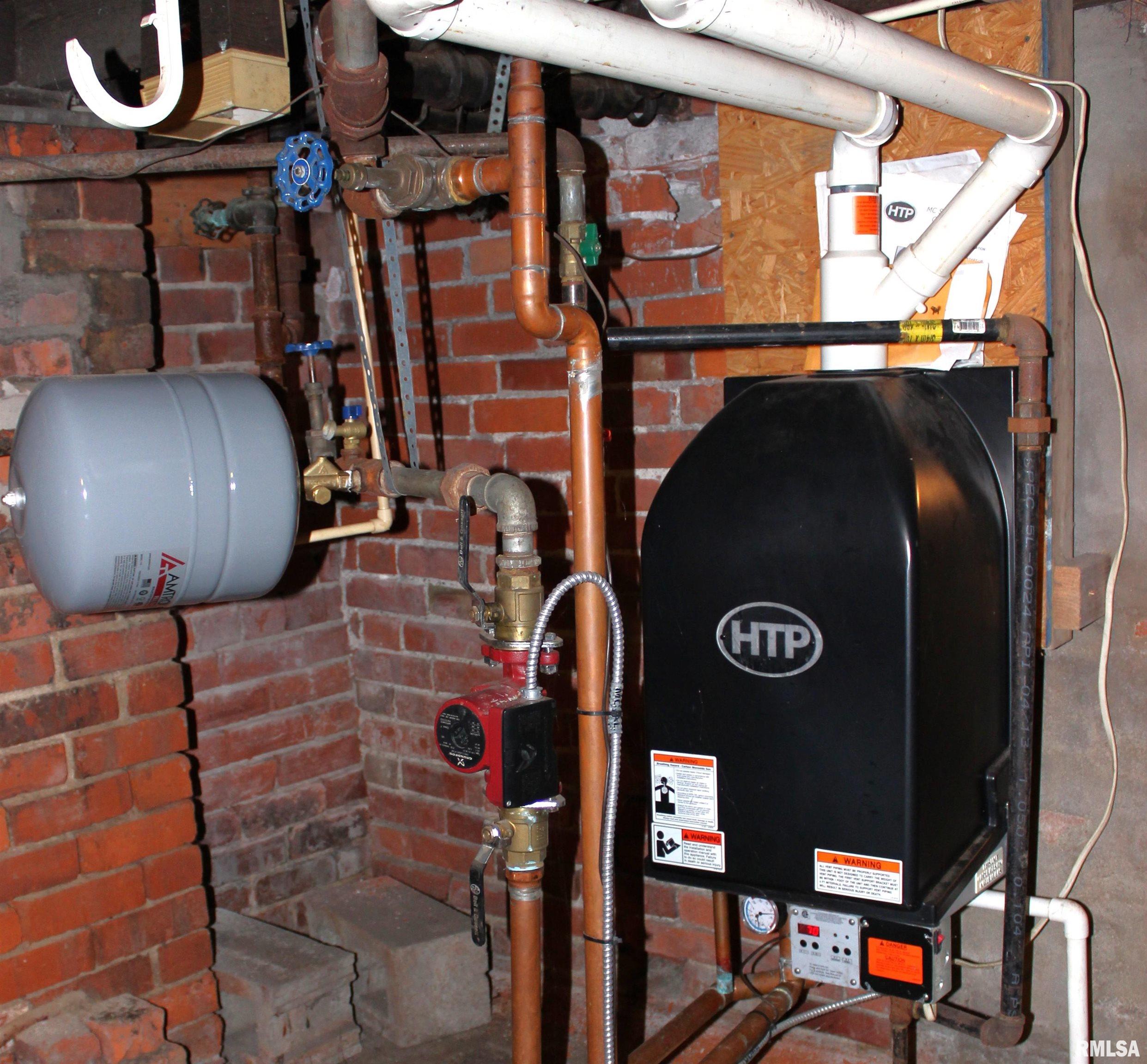 103 North Swarts Street Abingdon, IL 61410 - Photo 36 of 37