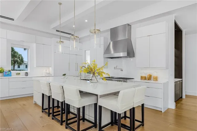 $9,895,000 | 1698 McIlvaine Court, Marco Island, FL 34145