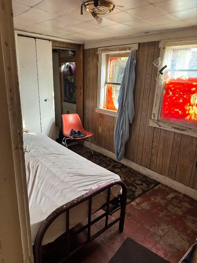1037 Middle Street Springfield, OH 45503 - Photo 6 of 10 1037 bedroom