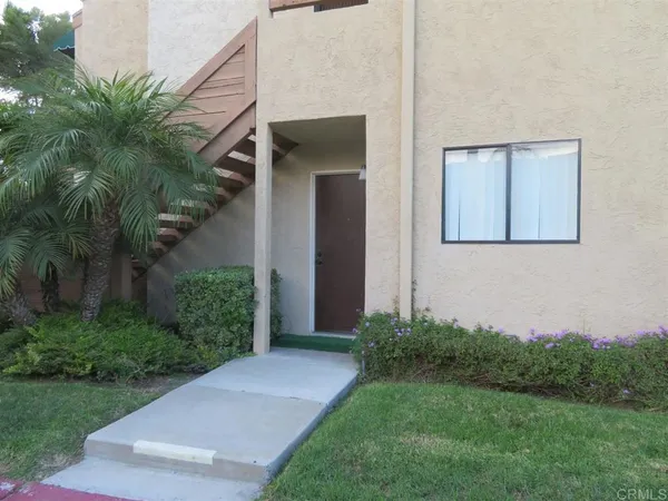 $2,100 | 2920 Briarwood Road, Unit G2, Bonita, CA 91902