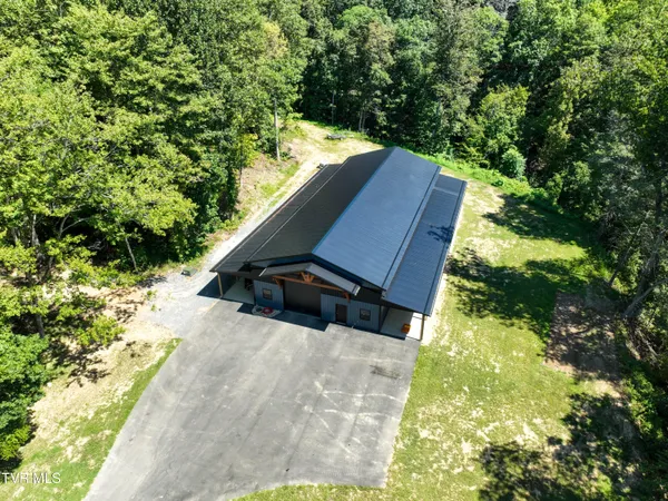 $2,645,000 | 16765 Bristol Highway, Bristol, VA 24202