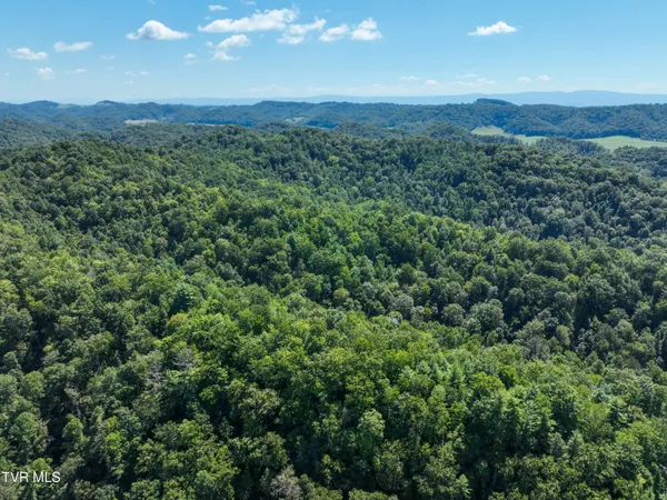 $2,645,000 | 16765 Bristol Highway, Bristol, VA 24202