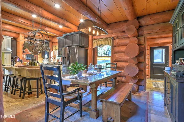 $2,645,000 | 16765 Bristol Highway, Bristol, VA 24202