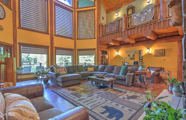 $2,645,000 | 16765 Bristol Highway, Bristol, VA 24202