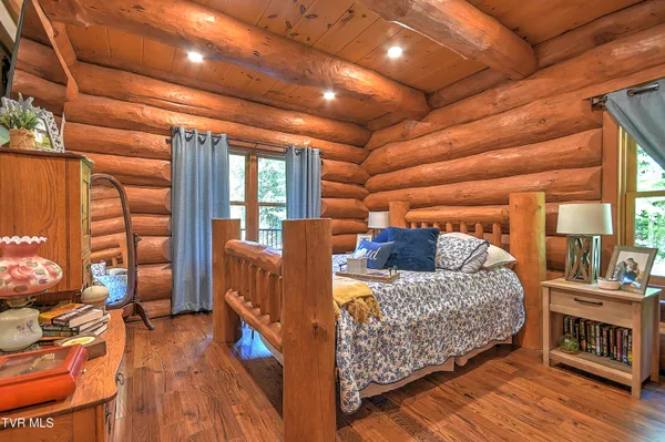 $2,645,000 | 16765 Bristol Highway, Bristol, VA 24202