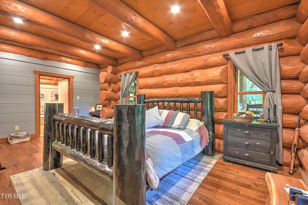 $2,645,000 | 16765 Bristol Highway, Bristol, VA 24202