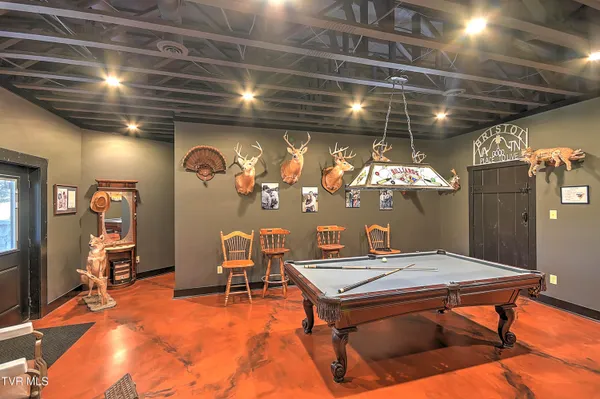 $2,645,000 | 16765 Bristol Highway, Bristol, VA 24202