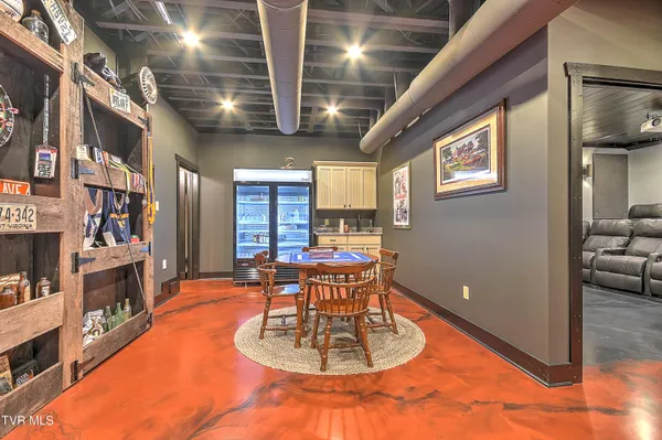 $2,645,000 | 16765 Bristol Highway, Bristol, VA 24202