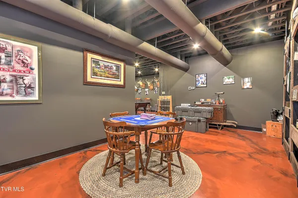 $2,645,000 | 16765 Bristol Highway, Bristol, VA 24202