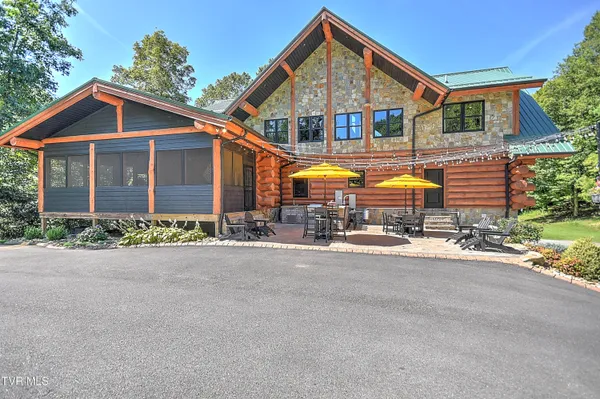 $2,645,000 | 16765 Bristol Highway, Bristol, VA 24202