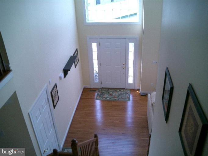 Entry way 2 story