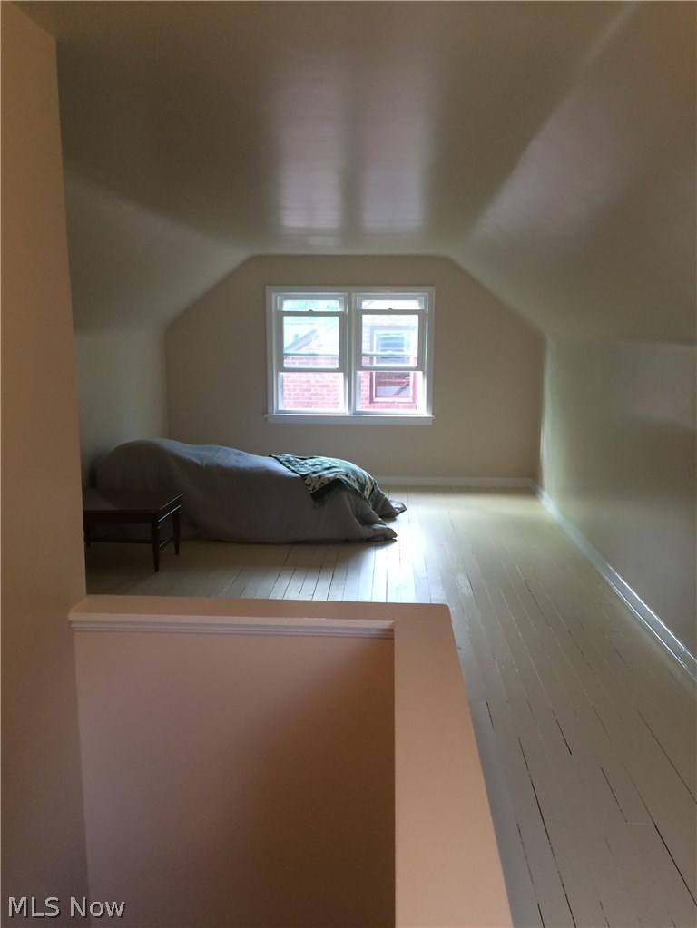 2540 Milton Road Cleveland, OH 44118 - Photo 26 of 35 Attic bedroom fully insulated, a/c,and walk in closet!