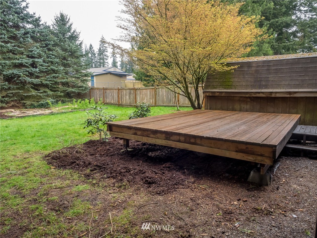 915 218th Place Southeast Bothell, WA 98021 - Photo 22 of 23