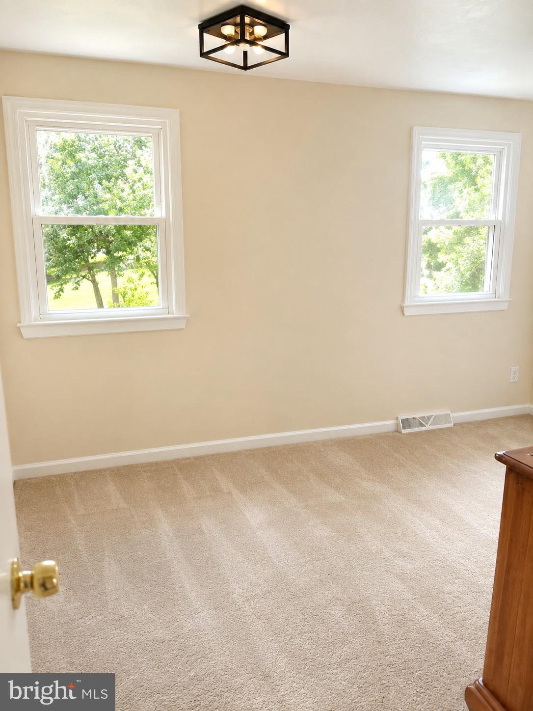 3530 Rectortown Road Marshall, VA 20115 - Photo 4 of 11 Bright and airy room with natural light.