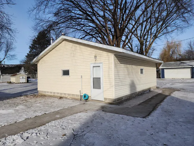 $199,900 | 422 Mound Avenue, Mankato, MN 56001