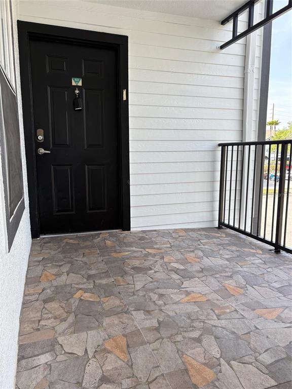 2203 Key W Court, Unit 422 Kissimmee, FL 34741 - Photo 2 of 41 a view of entryway