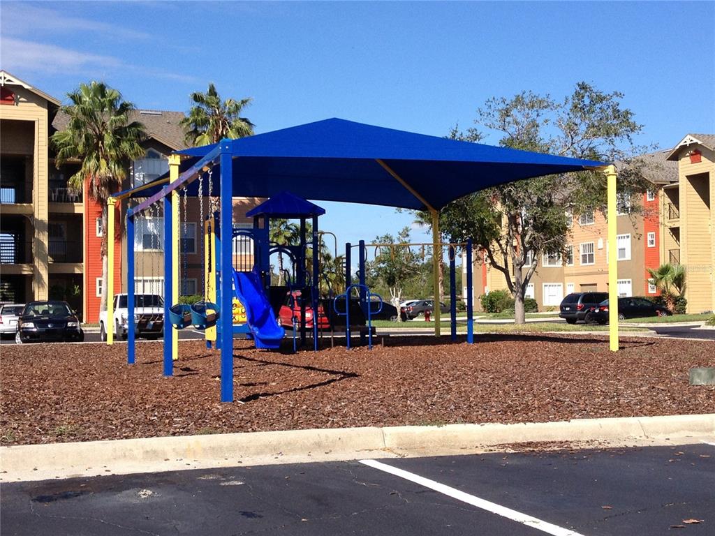 2203 Key W Court, Unit 422 Kissimmee, FL 34741 - Photo 27 of 41 a view of a volley ball court