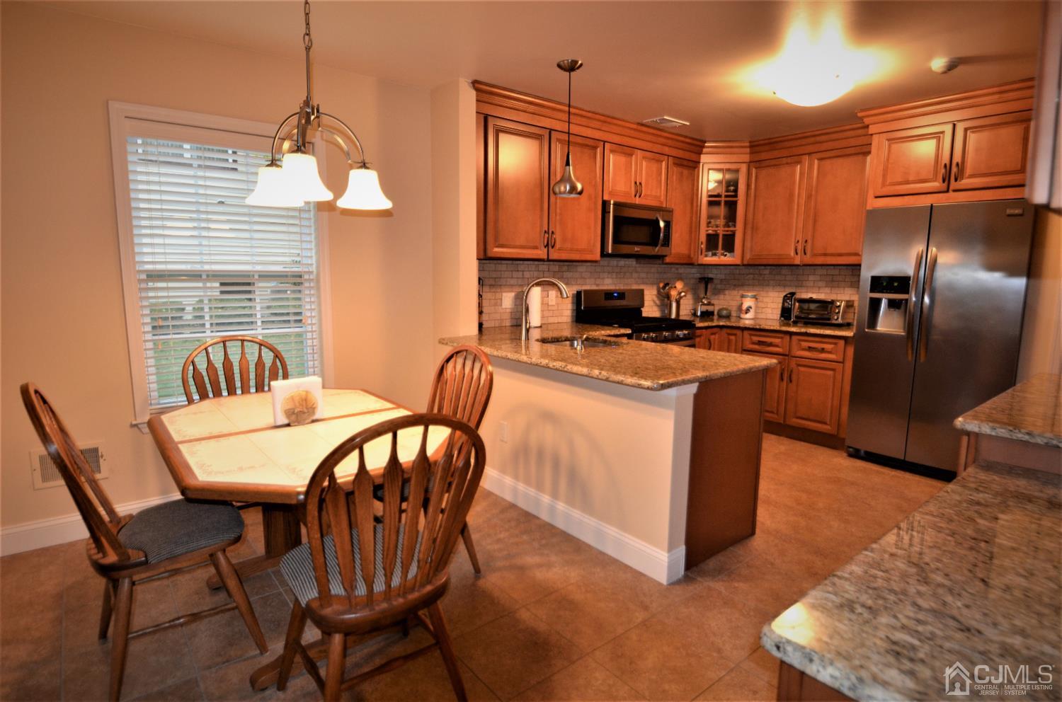 4 Hempstead Road Monroe Township, NJ 08831 - Photo 11 of 37 Gallery Image 11