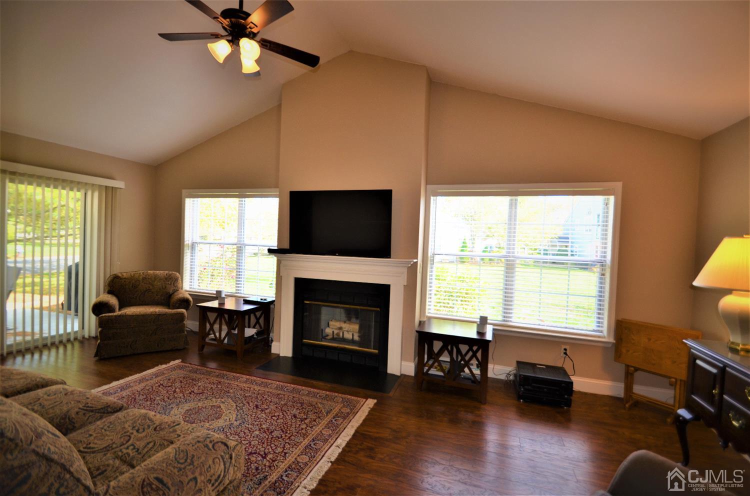 4 Hempstead Road Monroe Township, NJ 08831 - Photo 12 of 37 Gallery Image 12