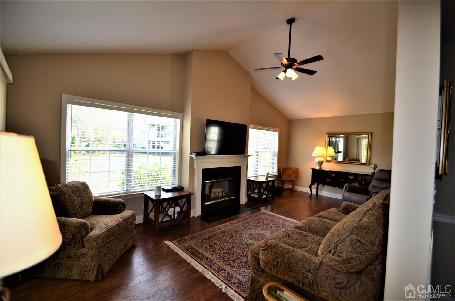 4 Hempstead Road Monroe Township, NJ 08831 - Photo 14 of 37 Gallery Image 14