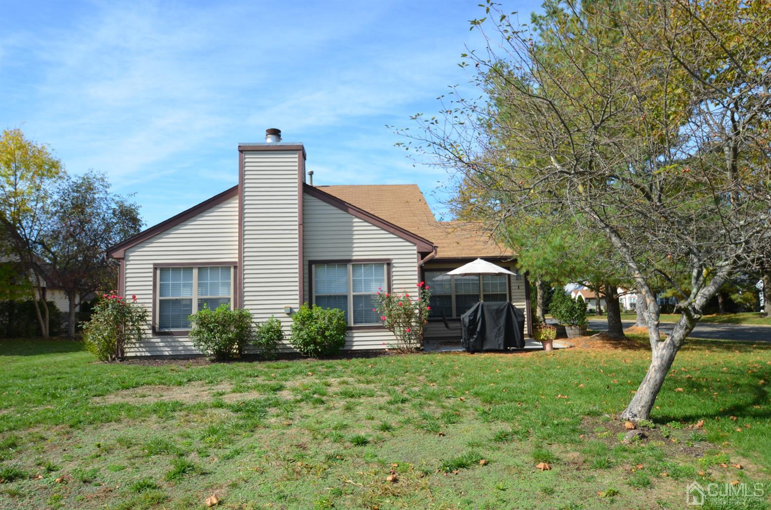 4 Hempstead Road Monroe Township, NJ 08831 - Photo 4 of 37 Gallery Image 4