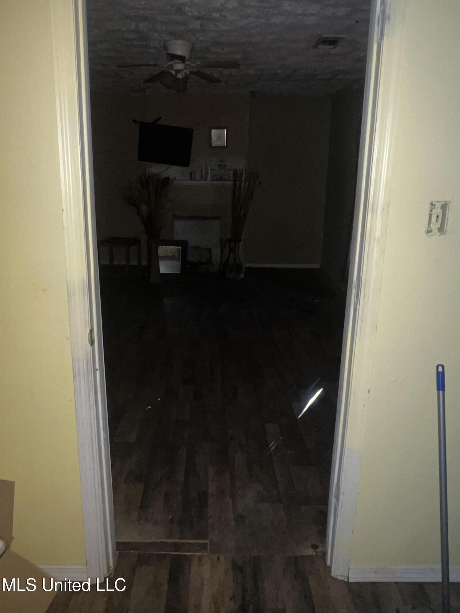 1012 Terrace Avenue Jackson, MS 39209 - Photo 19 of 32 IMG_1619