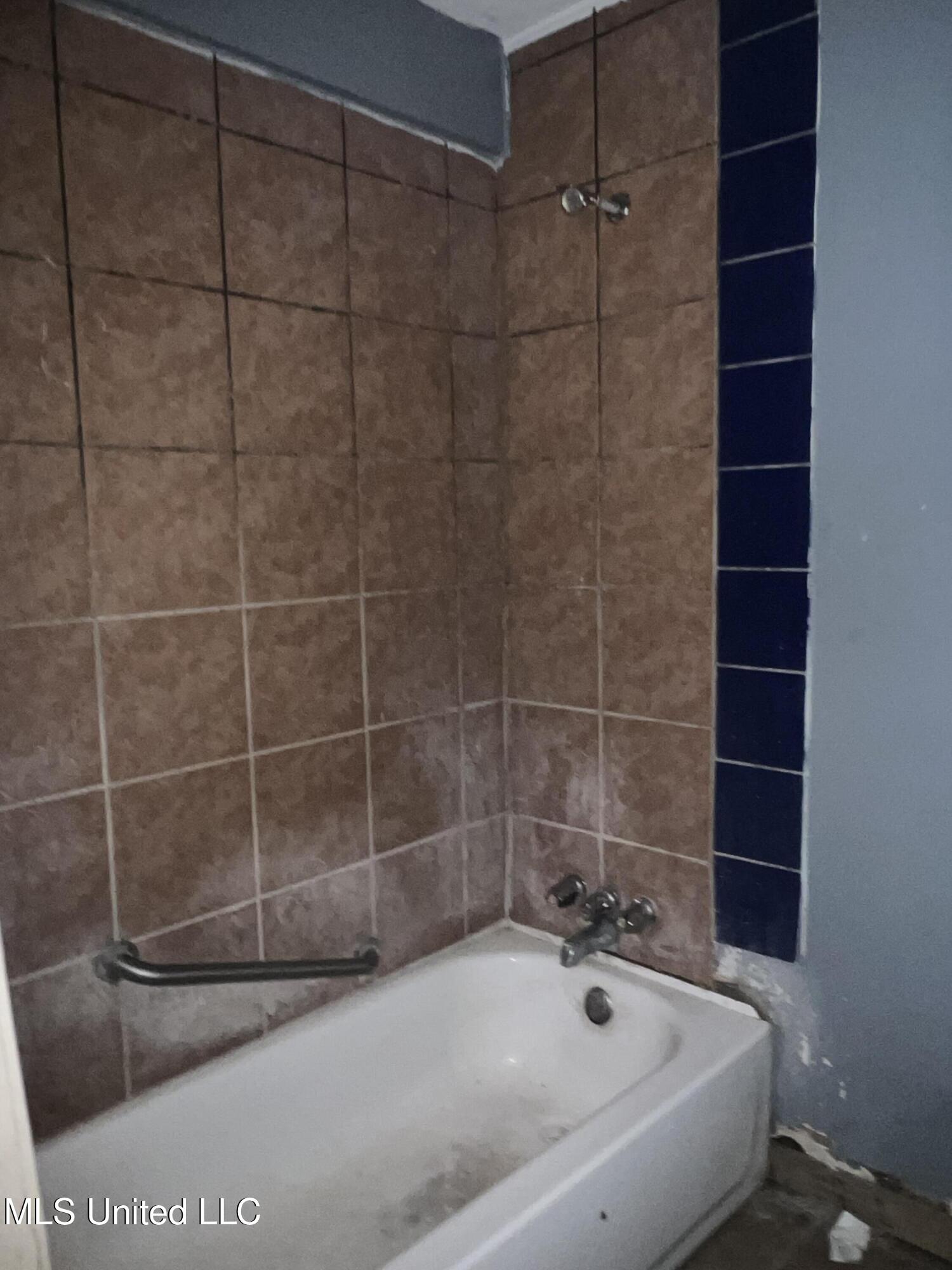 1012 Terrace Avenue Jackson, MS 39209 - Photo 27 of 32 IMG_1611