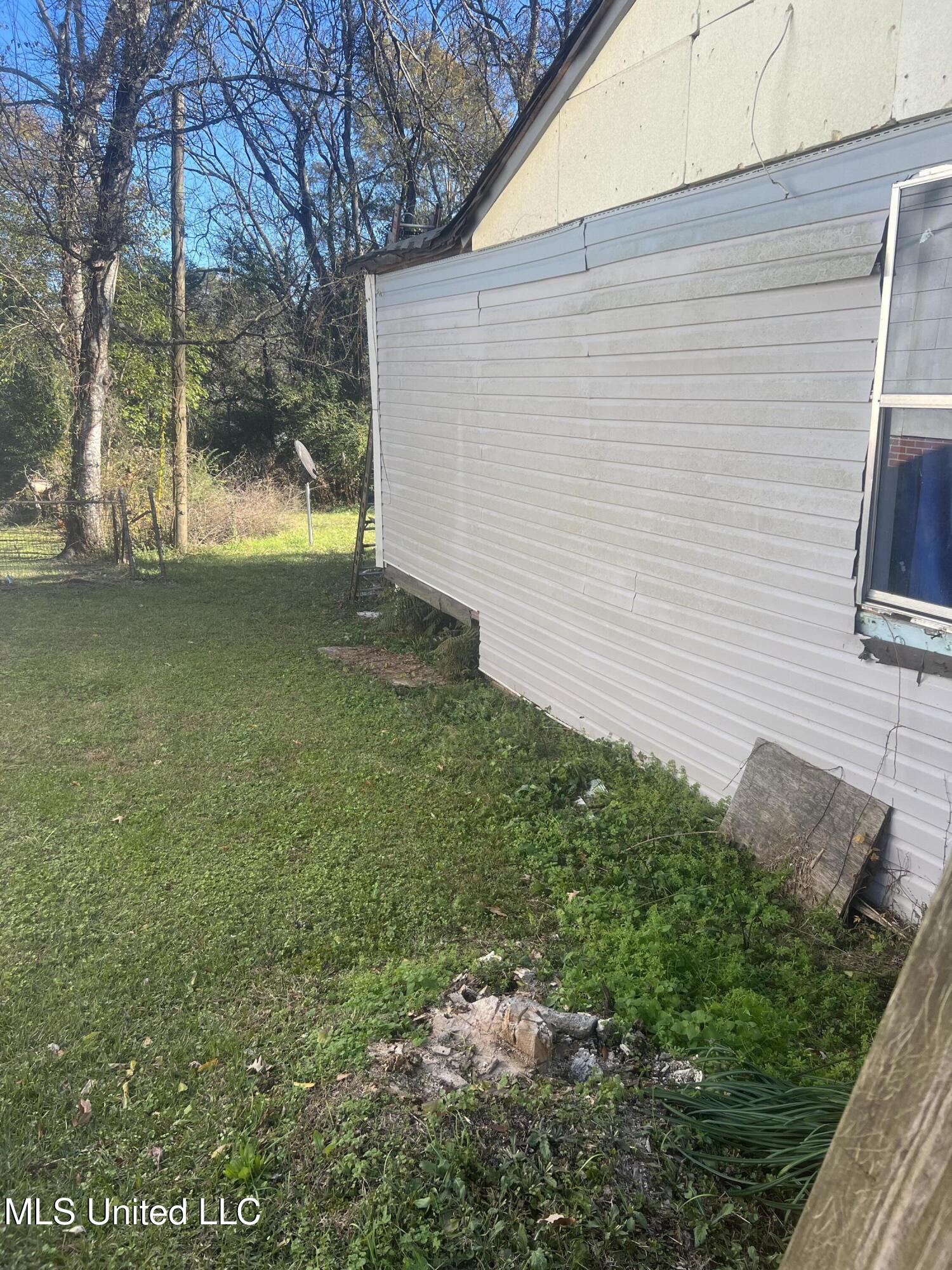 1012 Terrace Avenue Jackson, MS 39209 - Photo 9 of 32 IMG_1629